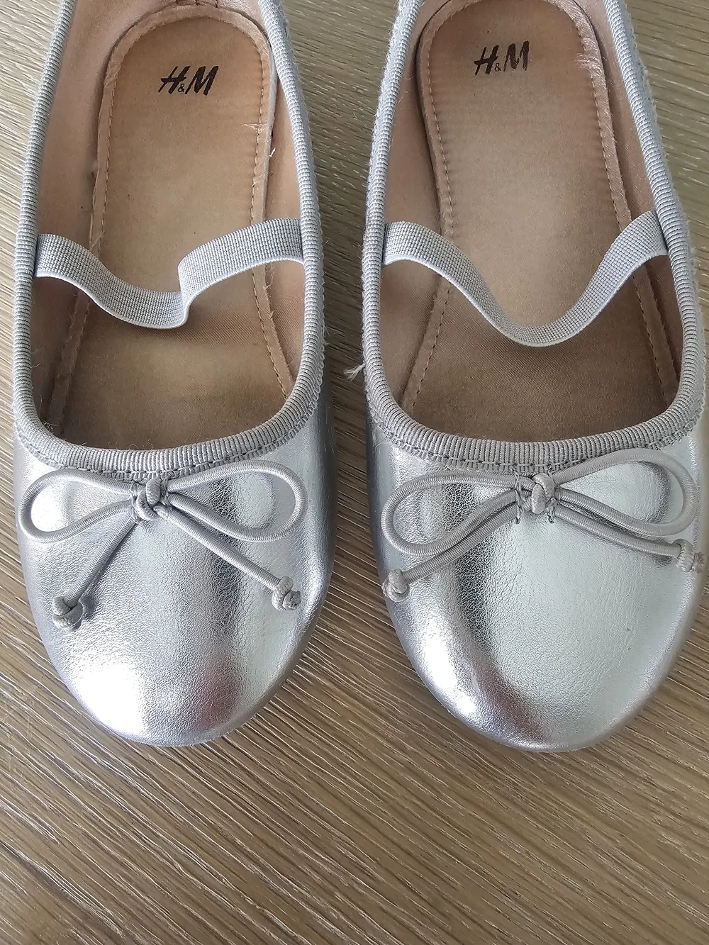 H&M Silver Girls' Ballet Flats with Elastic Strap and Bow